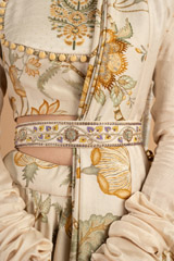 Off White Flower Embroidered Belt5488 video